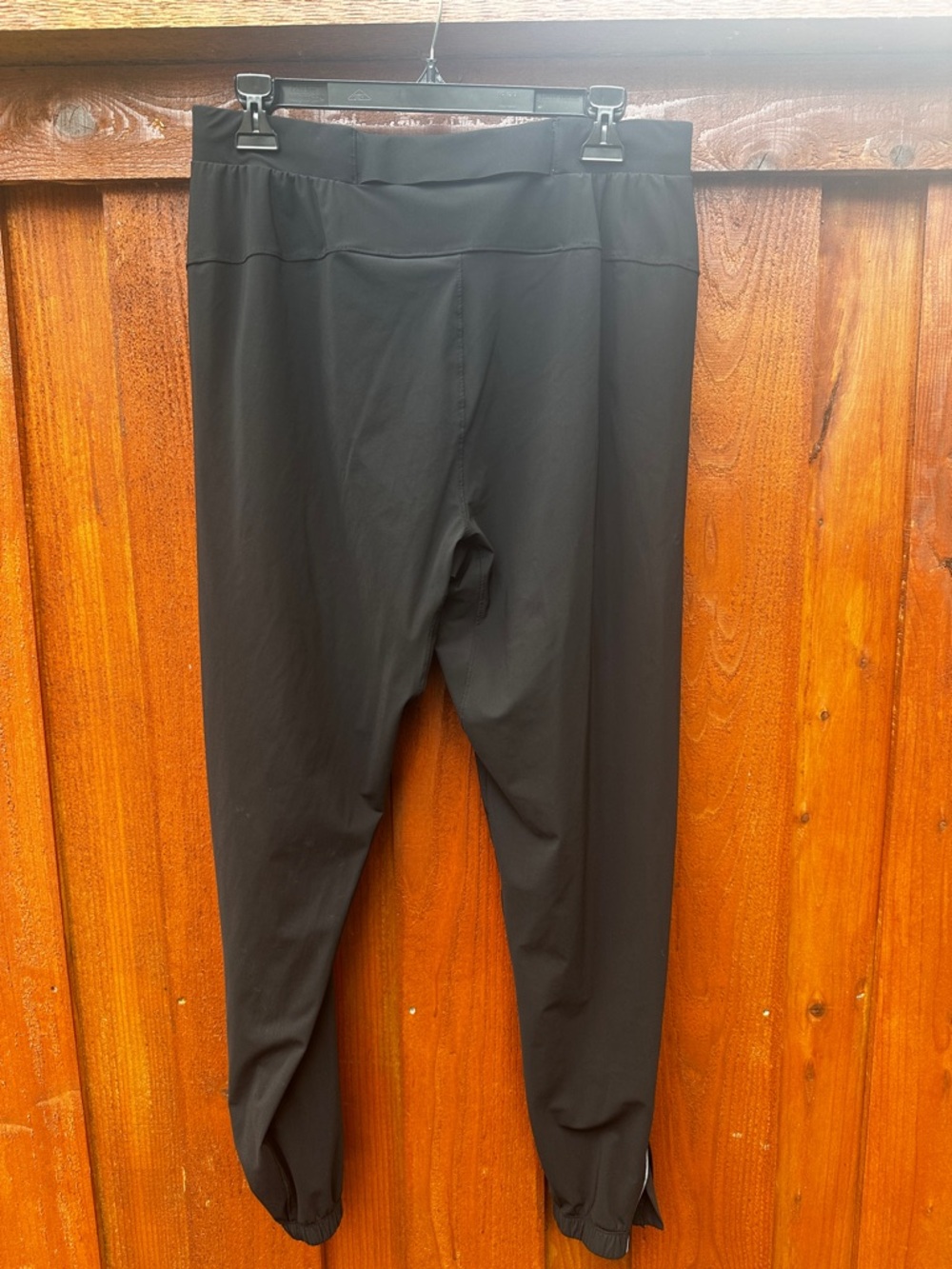 Lululemon Intent joggers - Picture 2 of 10